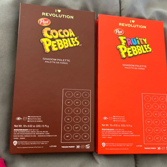 Fruity pebbles and cocoa pebbles eyeshadow palettes - Picture 13 of 14